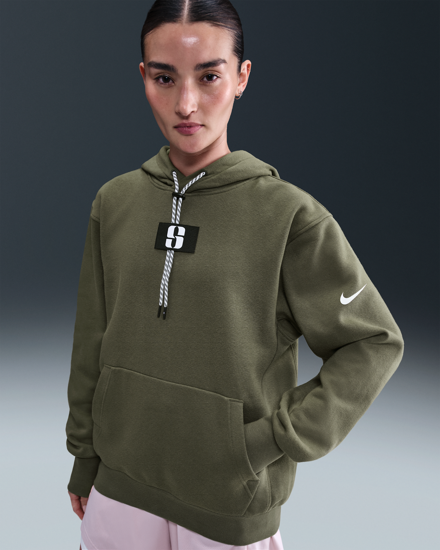 Sabrina Fleece Basketball Hoodie. Nike JP